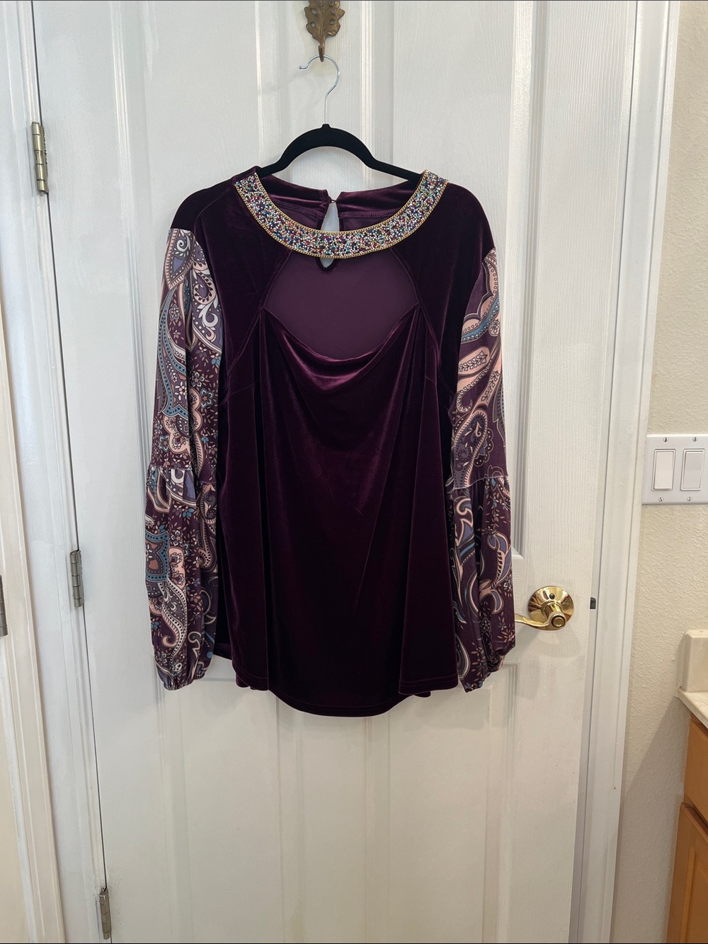 Women's Velvet Paisley Sleeve Blouse - Deep Plum